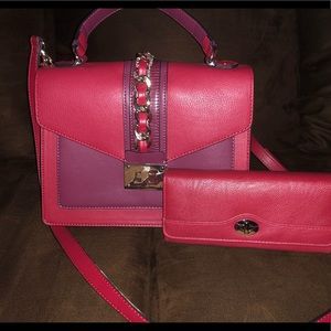 Red Bag Bundle Apt 9